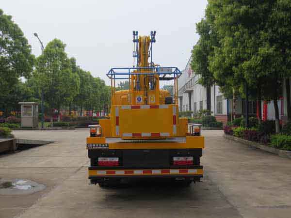 東風(fēng)單排12米高空作業(yè)車