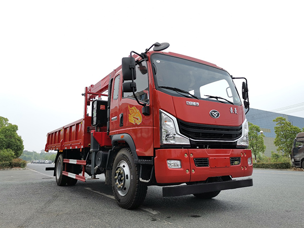 重汽豪曼（國(guó)六）4500軸距隨車(chē)吊