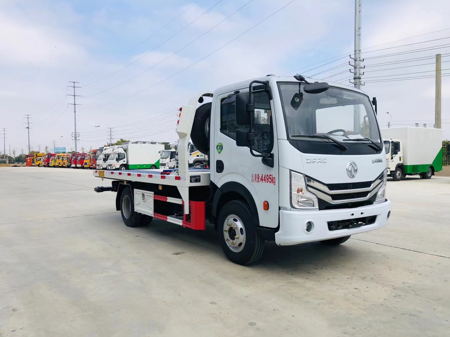 多利卡藍牌全落地清障車