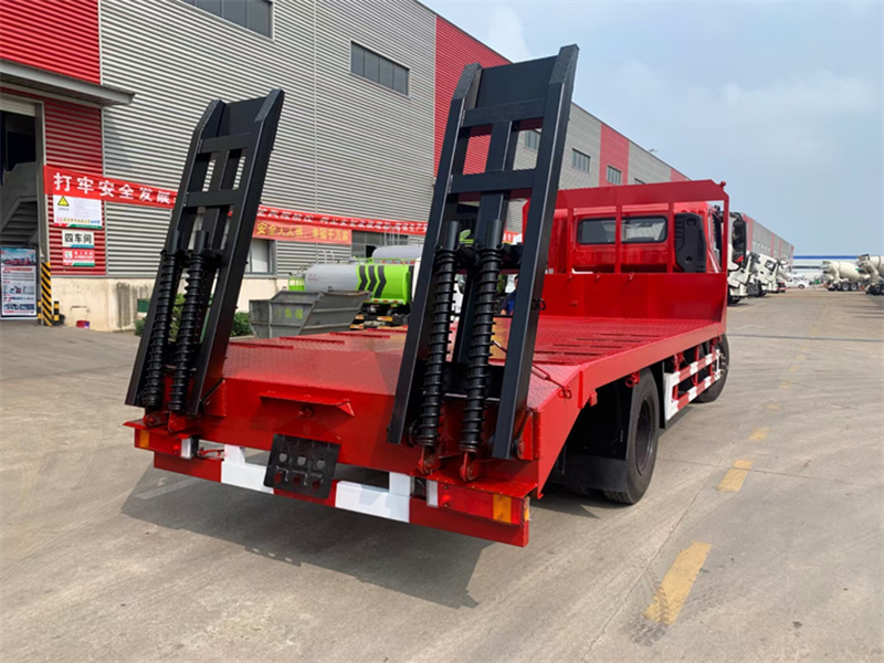 東風華神T3新款平板車